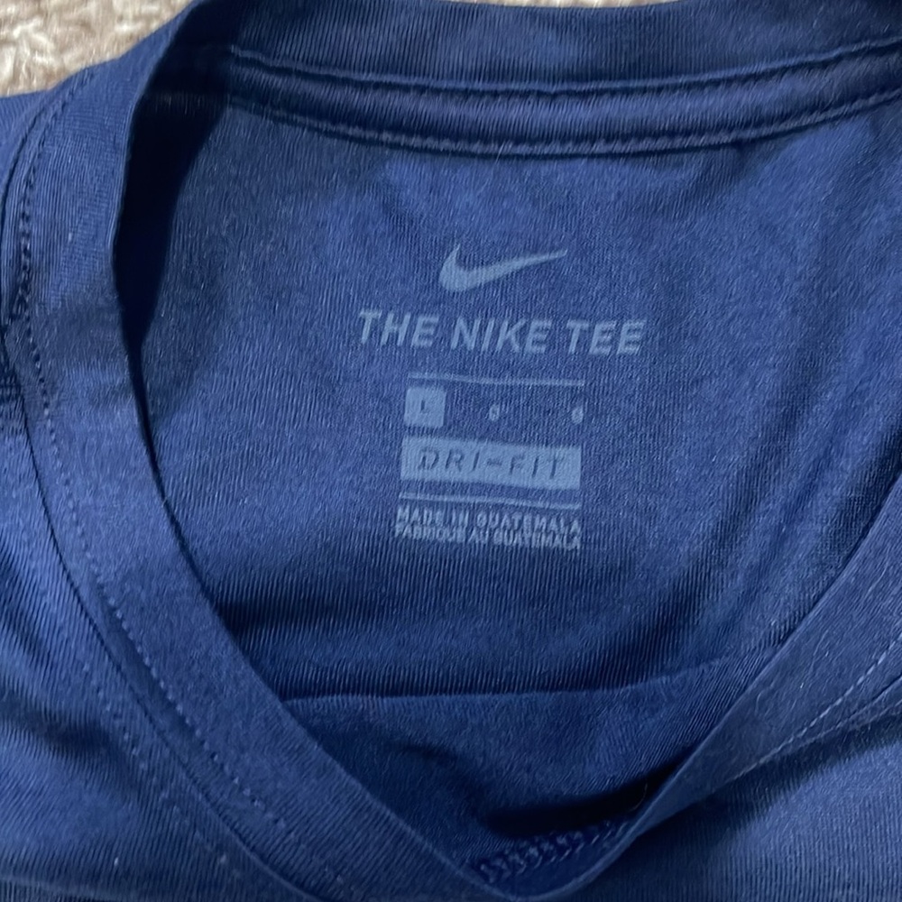 Men’s Nike Guardians shirt - Picture 2 of 5